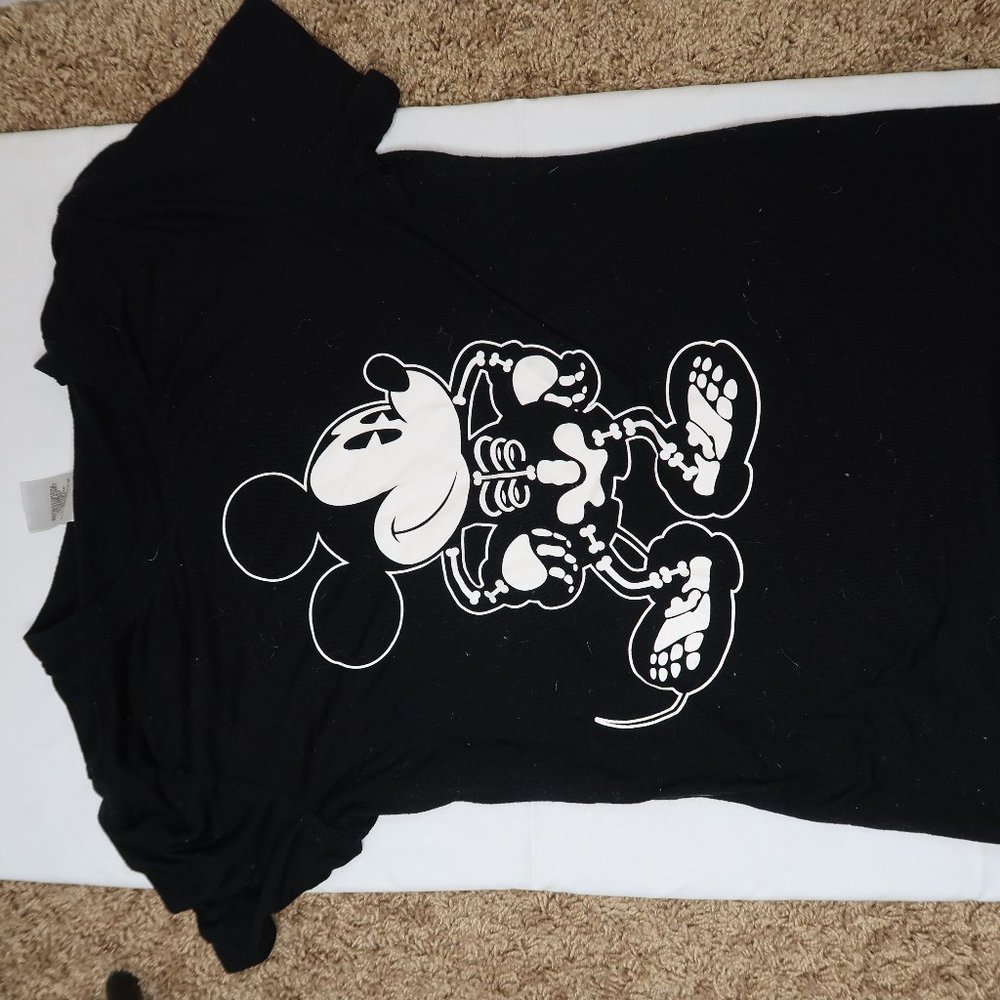 Disney Mickey Mouse shirt
